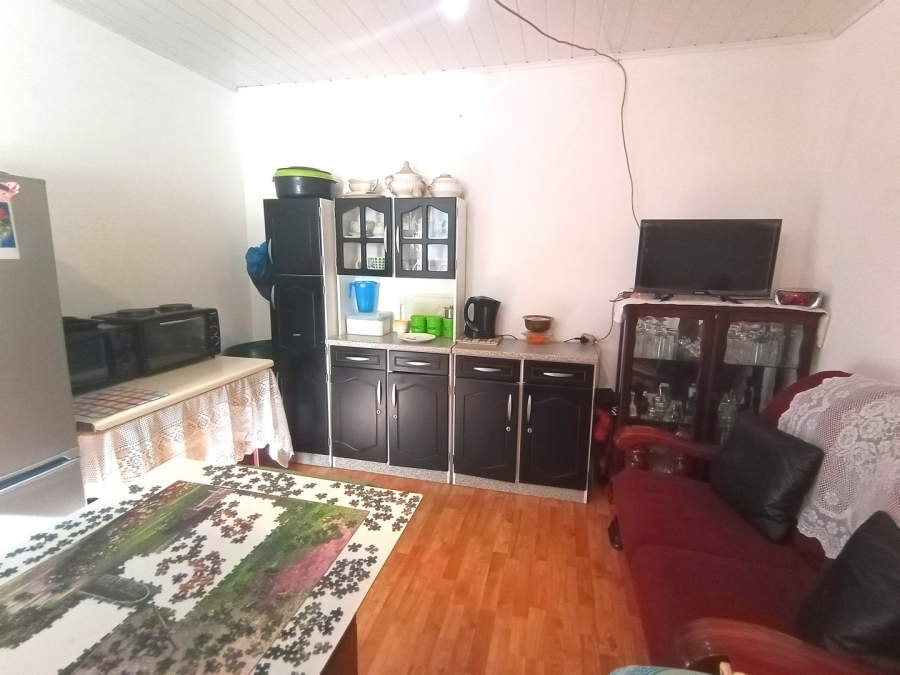 11 Bedroom Property for Sale in Ravensmead Western Cape